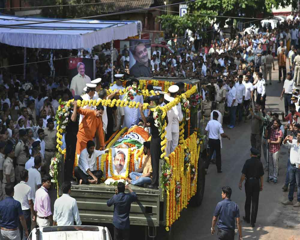 People throng Panaji streets to pay last respect to Parrikar