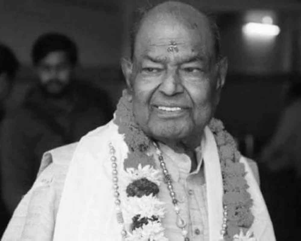 PM condoles demise of veteran BJP leader Mange Ram