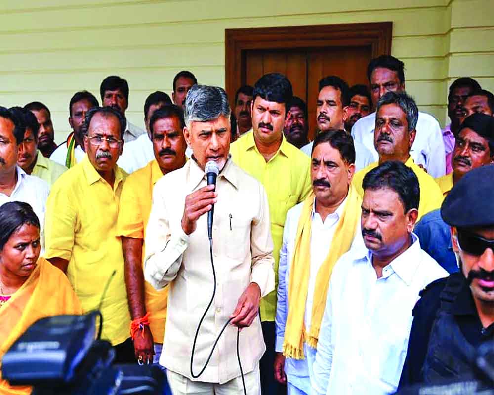 Police lock Chandrababu at home to prevent march