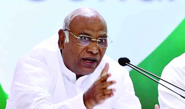 Raoâ€™s pick as CBI interim Director illegal, release CVC report: Kharge