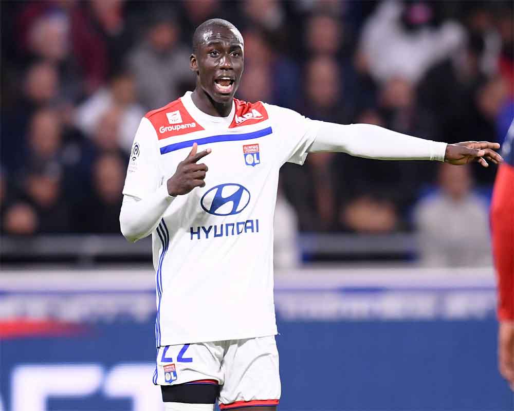Real Madrid sign Mendy to continue summer spree