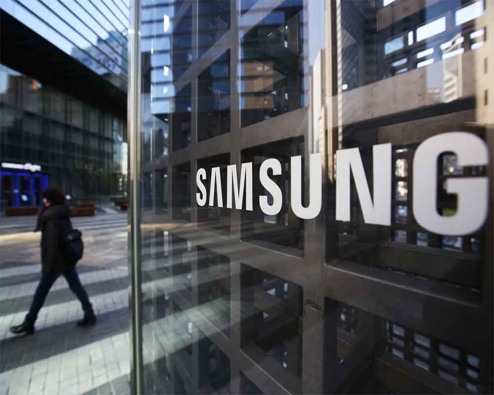 Realme, Samsung have lowest return rates among brands: Survey
