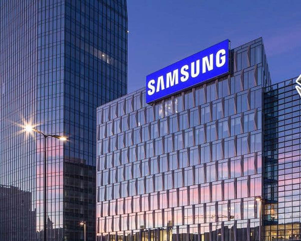 Samsung Experience Store set to open near Apple HQ