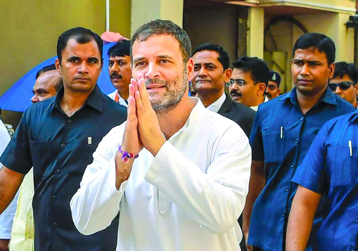 SC lets Rahul off with warning for contempt
