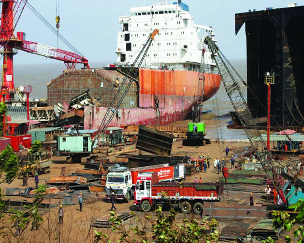 Ship-breaking poisoning the environment