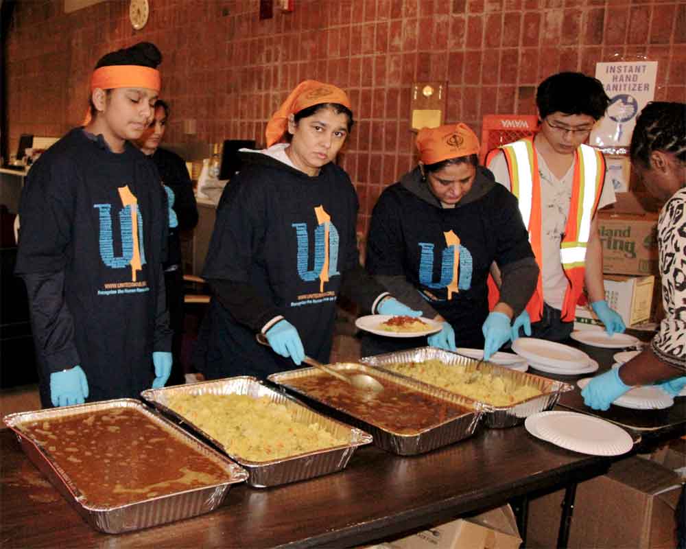 Sikh community in US distributes gift cards, hot Indian food to TSA  employees
