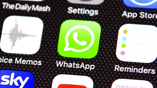 Spyware bug fixed, but WhatsApp urges users to upgrade app