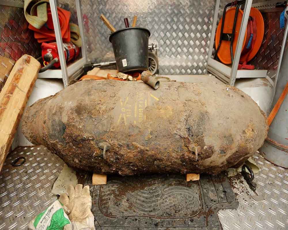 Tens of thousands evacuated in Italy as WWII bomb defused