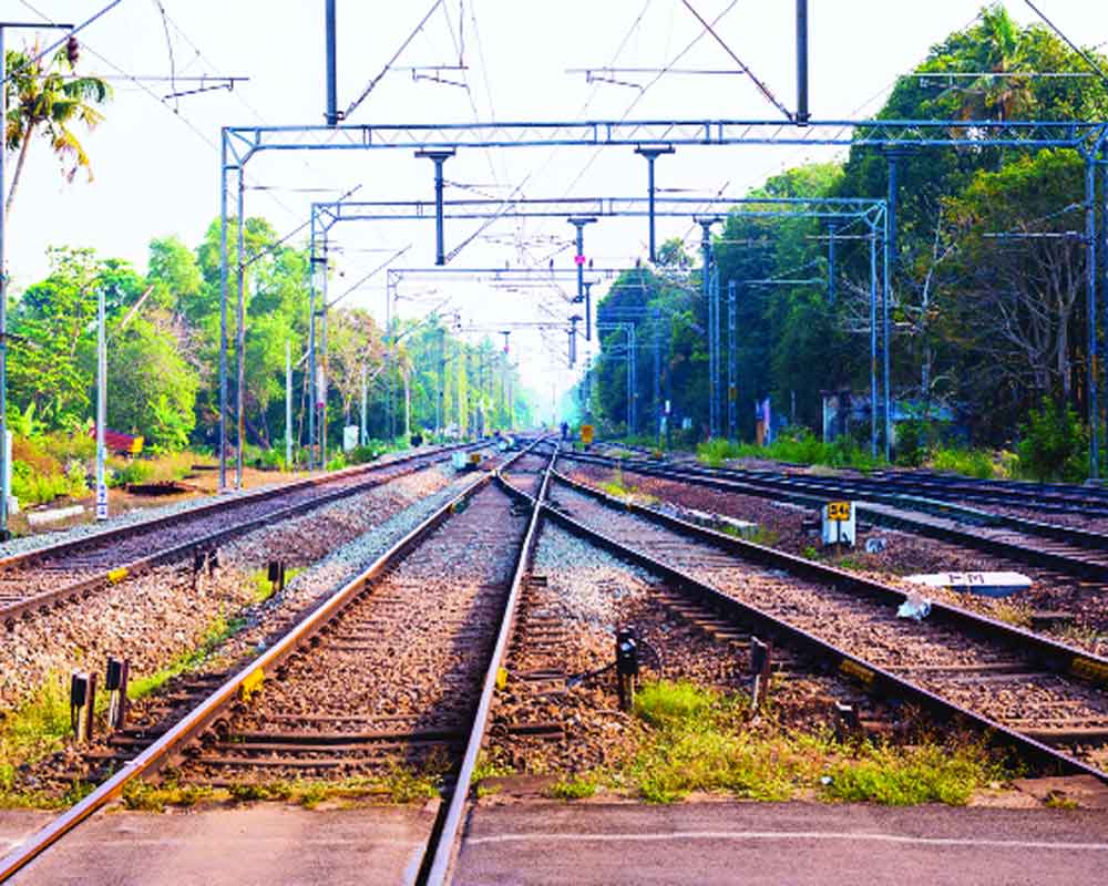 The rail network dilemma