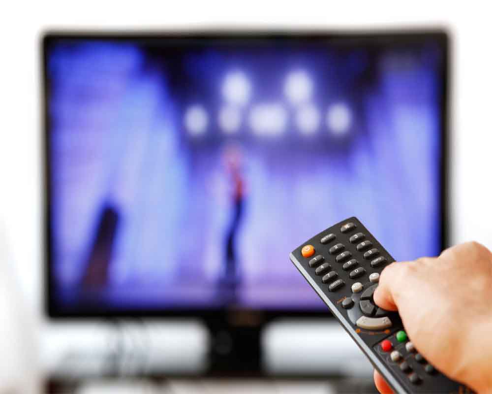 TV watching most strongly linked to obesity in kids: Study