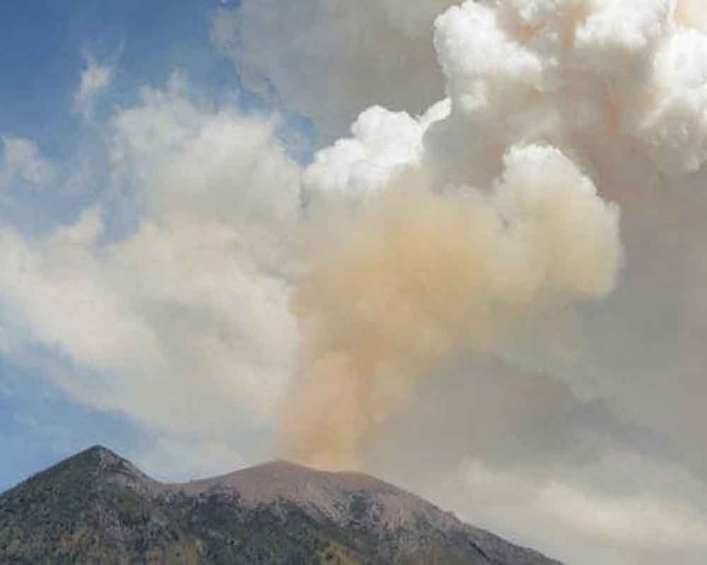 Volcano on Indonesia's Bali erupts, flights cancelled