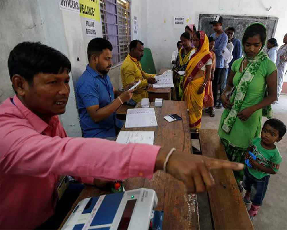Voting begins on dull note in 95 seats across 11 states; EVM glitches  in Bihar, TN