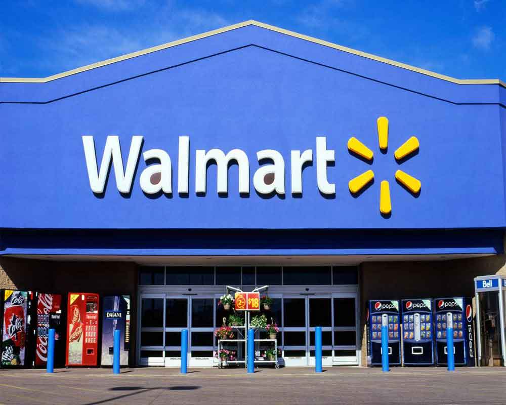 Walmart reports jump in profit, warns on tariffs