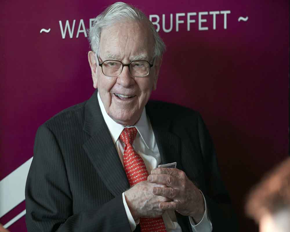 Warren Buffett's Berkshire reveals $900 mn Amazon stake