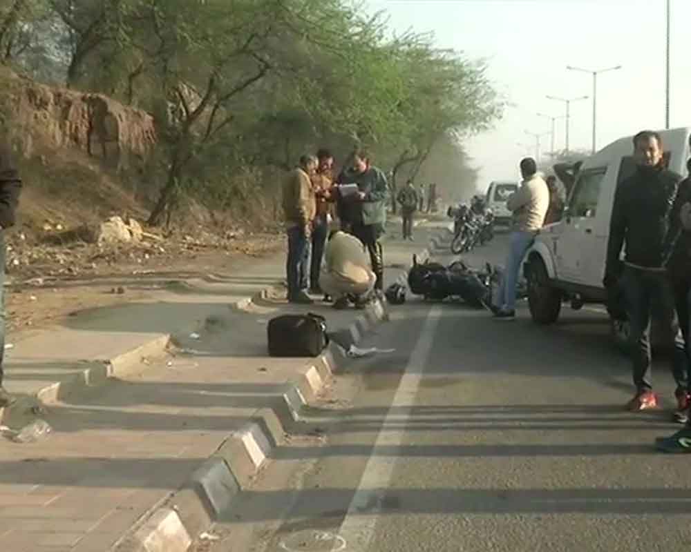 2 killed in encounter with police in Delhi
