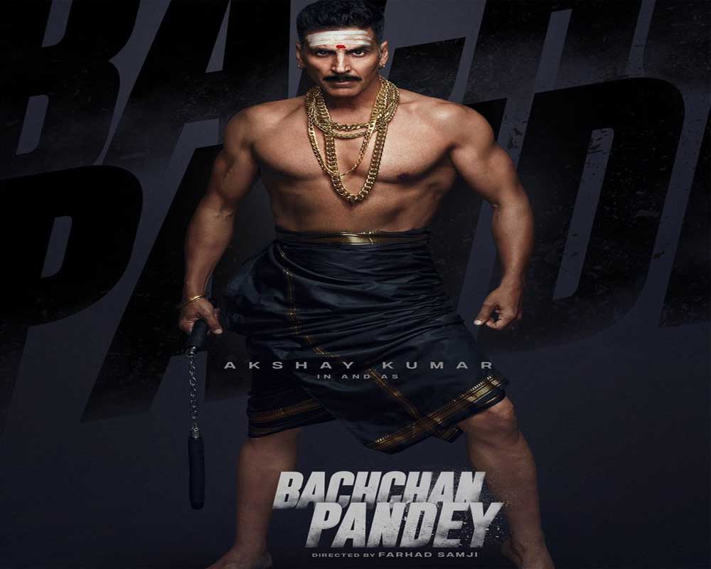 Akshay postpones 'Bachchan Pandey' release after Aamir's request