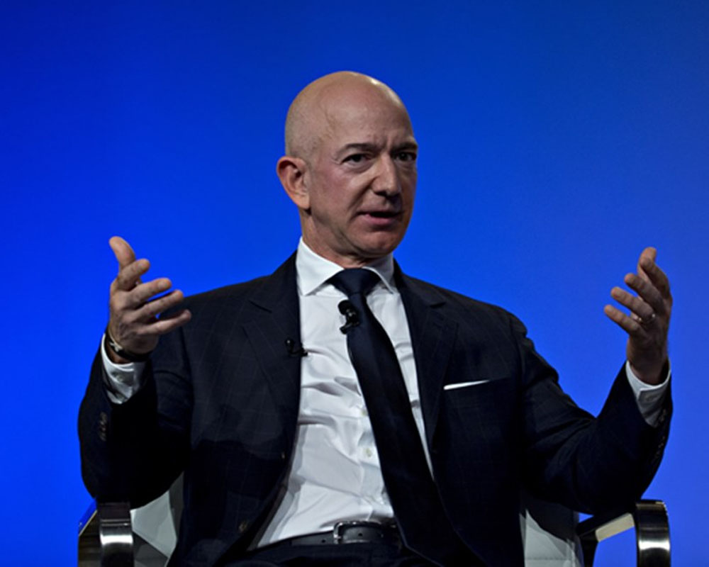 Amazon to invest USD 1 bn in digitising Indian SMBs: Jeff Bezos