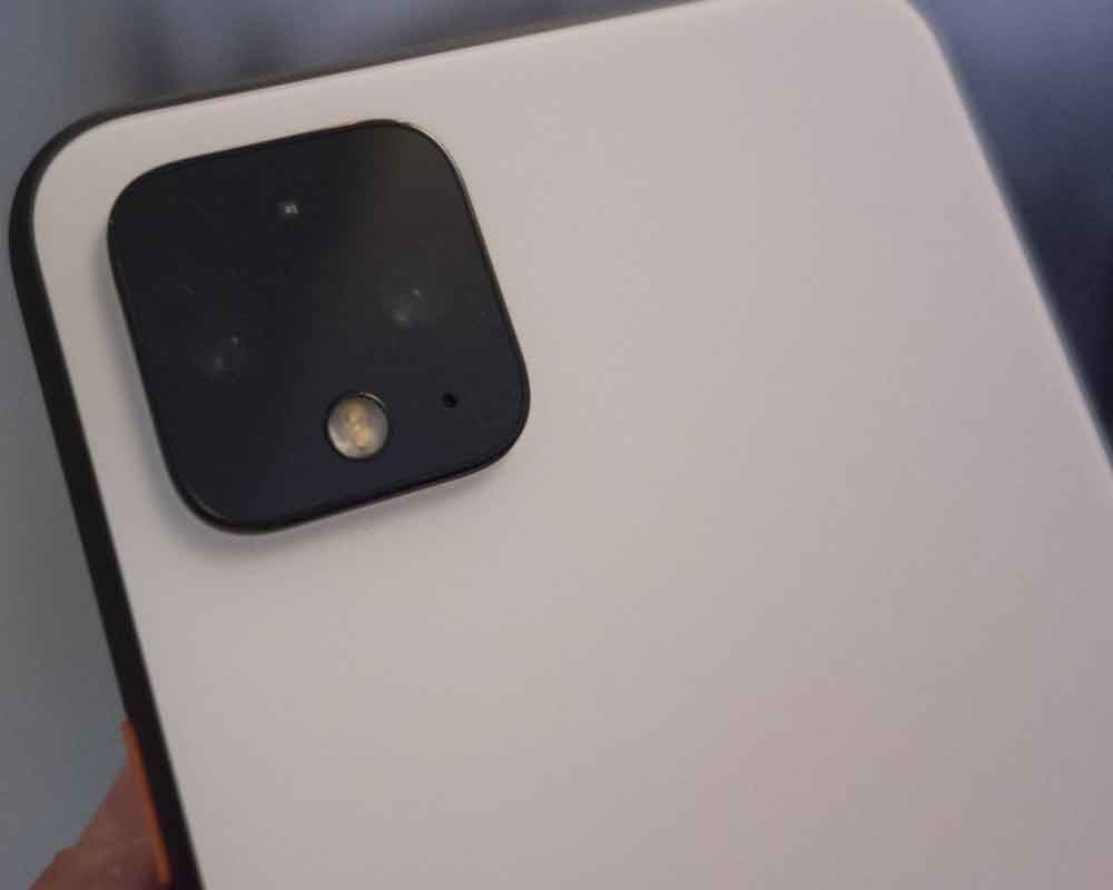 Android R developer preview spotted running on Google Pixel 4