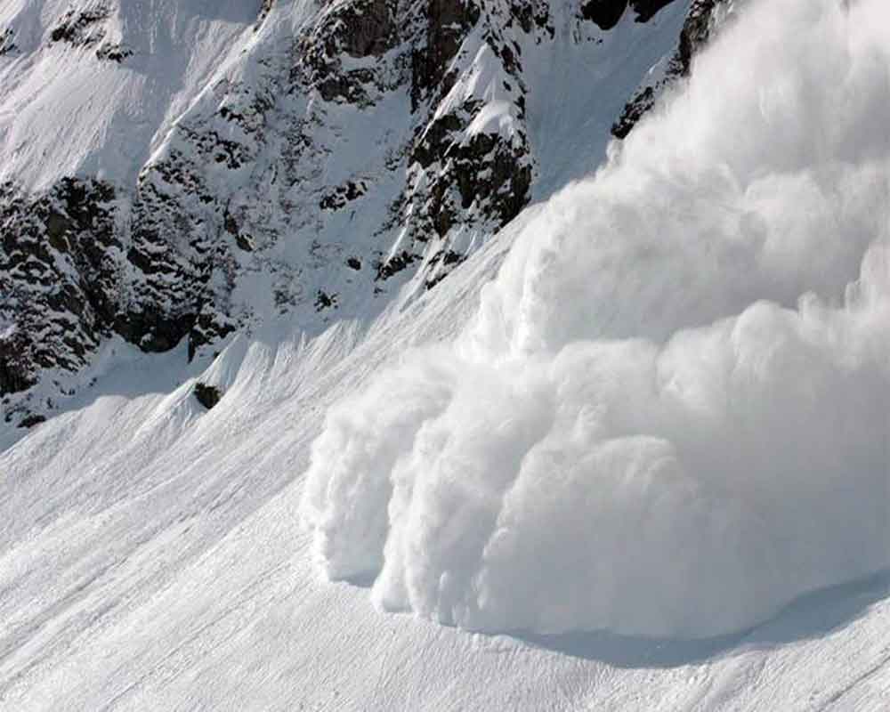 Eight killed in two avalanches in Kashmir