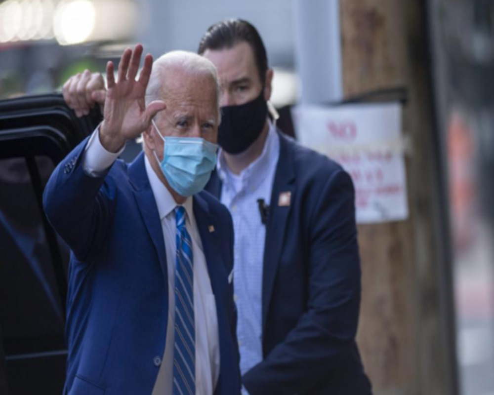 Biden suffers 'hairline fractures' in foot, will need walking boot: Doctor
