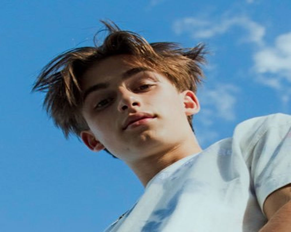 Canadian singer Johnny Orlando begins virtual world tour in India