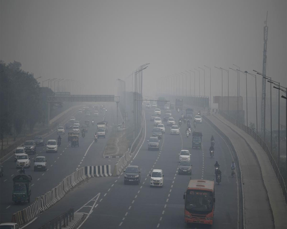 Delhi' air quality borders 'severe' category