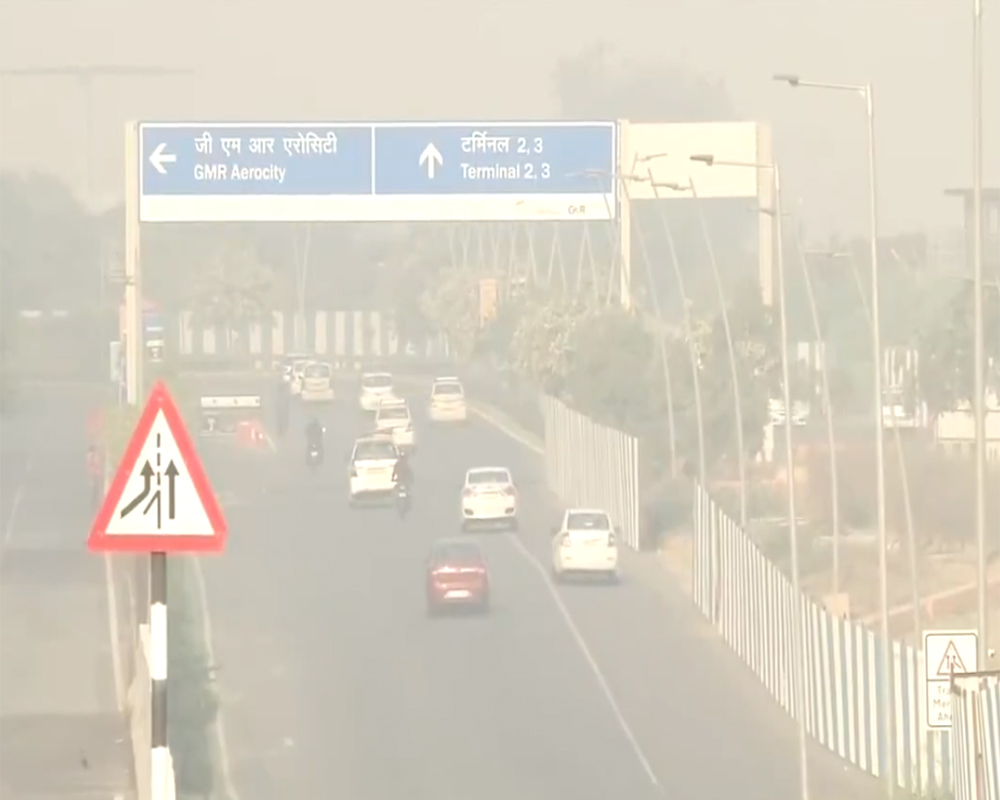 Delhi''s air quality continues to be ''very poor''