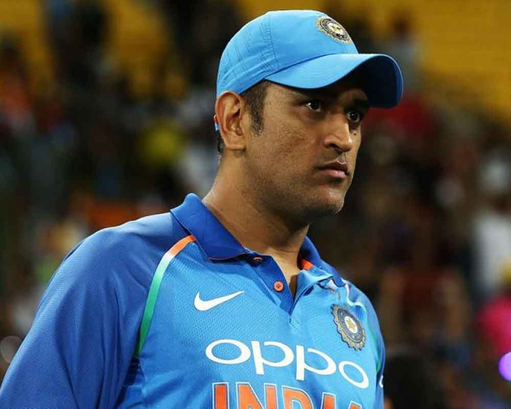 Dhoni dropped from BCCI's central contracts list
