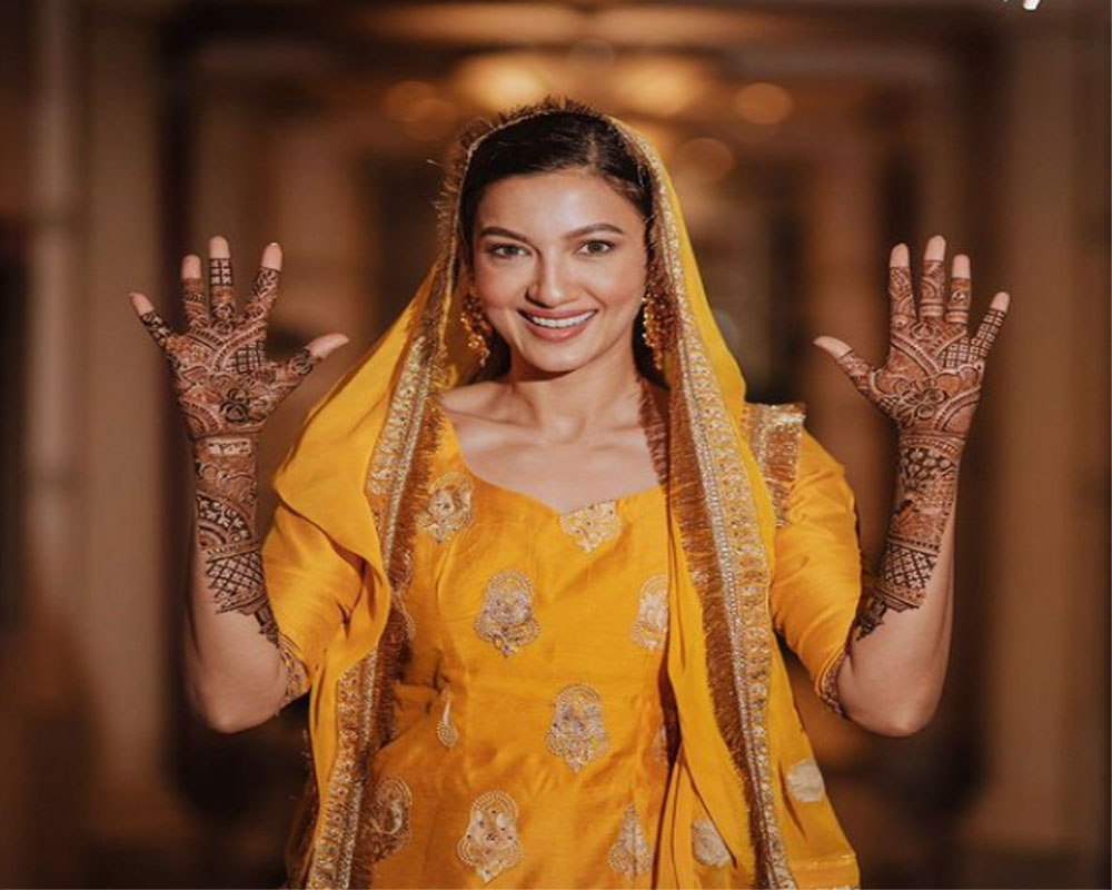 Gauahar Khan shares photos of her Mehndi ceremony