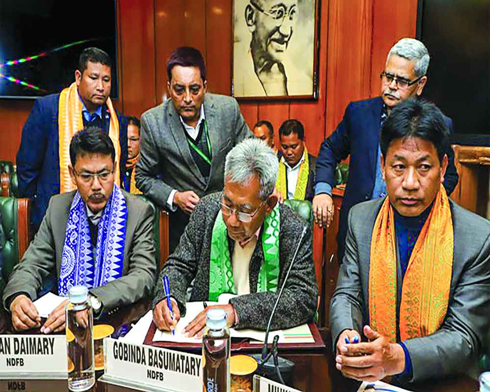 Historic Bodo accord inked for peace in Assam