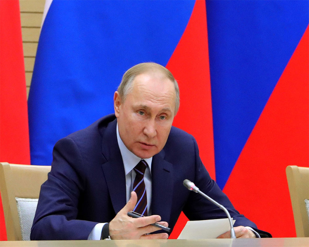 Kremlin: Trump tells Putin about idea for summit with Russia