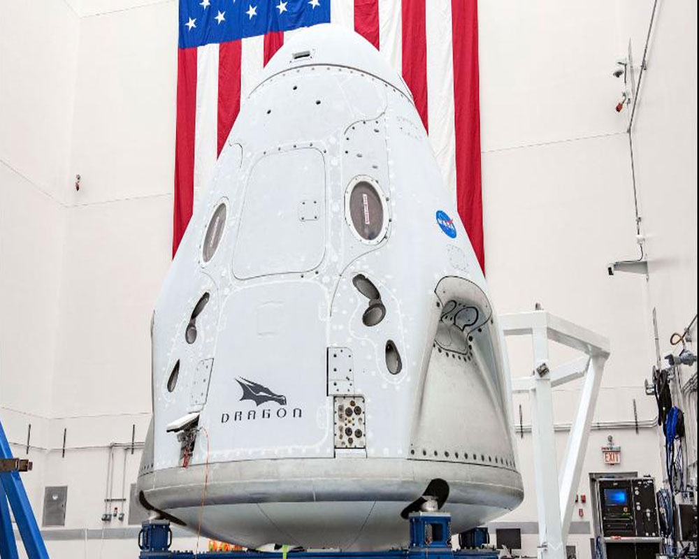 spacex announces space crew