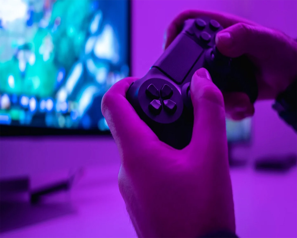 New PS5, Xbox drive record $6.9bn sales for video games in Nov