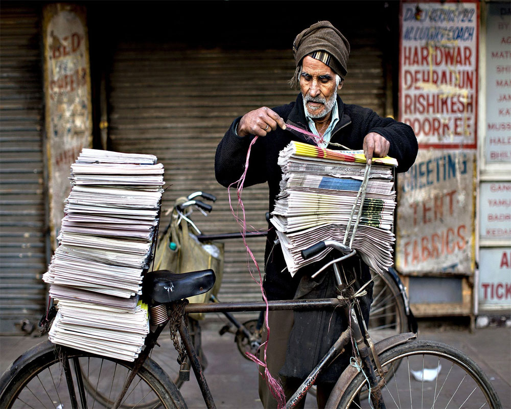 Newspaper vendors be allowed to distribute papers from 4-9 am: Delhi Police