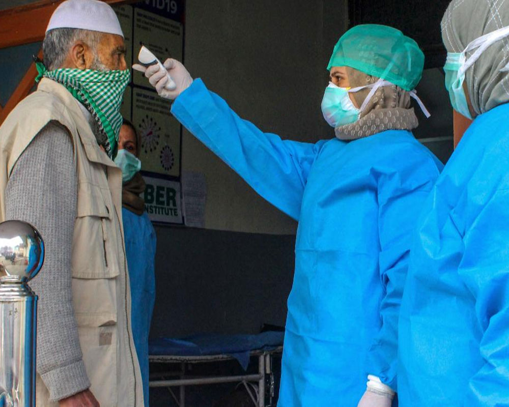 Pak reports 752 new cases of coronavirus: Health Ministry