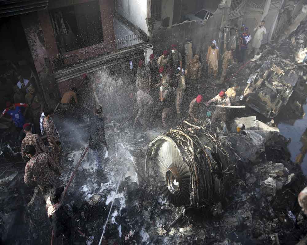 PM Modi condoles loss of lives in Pakistan plane crash