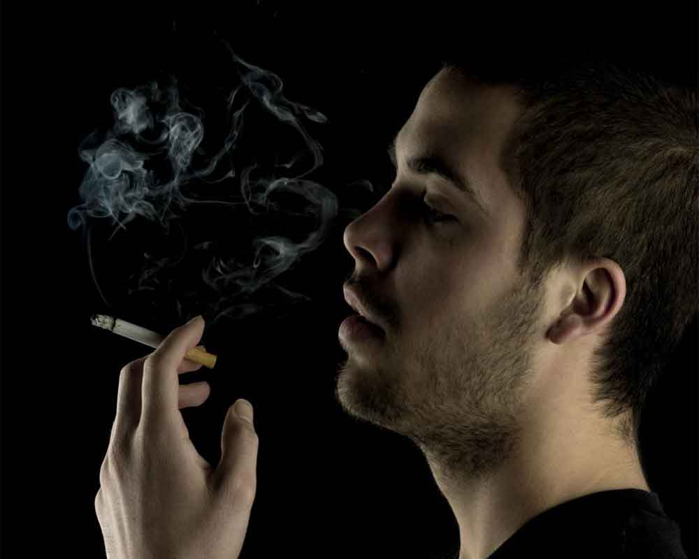 Sad people more prone to become chain smokers