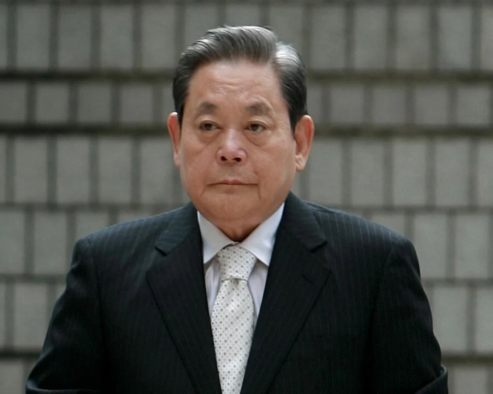 Samsung Chairman Lee Kun-hee passes away at 78