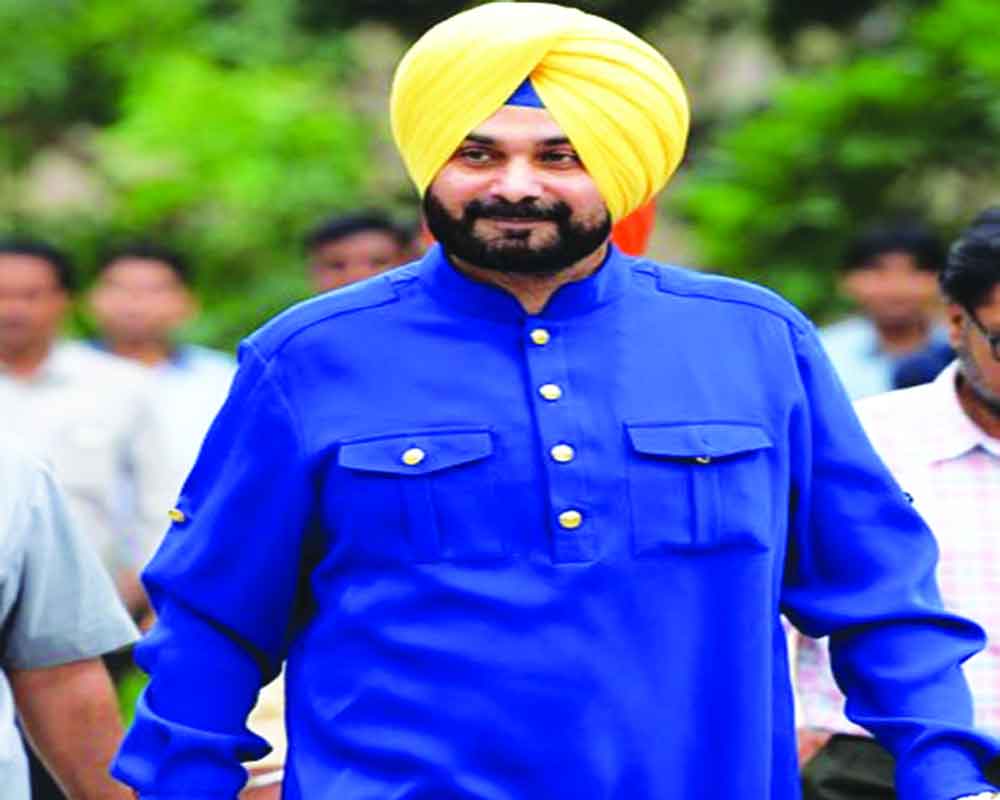 Sidhu’s exit from Cong imminent, Prashant tries to woo him into AAP fold