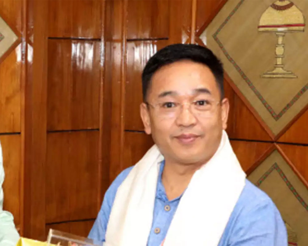 Sikkim CM thanks Defence minister for inaugurating road project in state