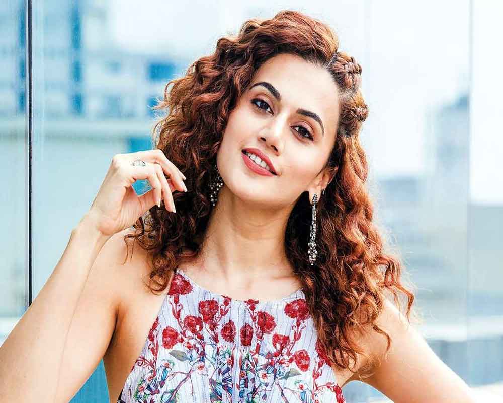 Taapsee on Filmfare Awards storm: Glad my name wasn't dragged into it