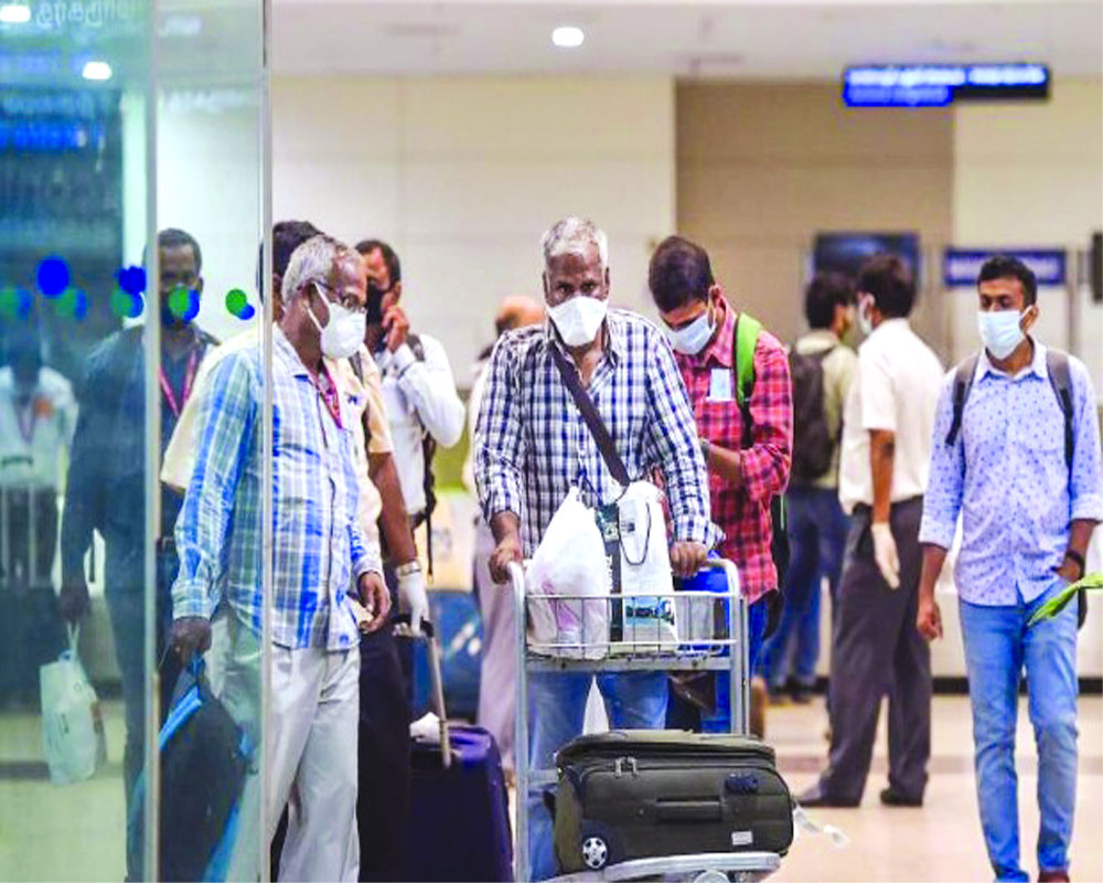 Untraceable fliers fuel UK strain fear