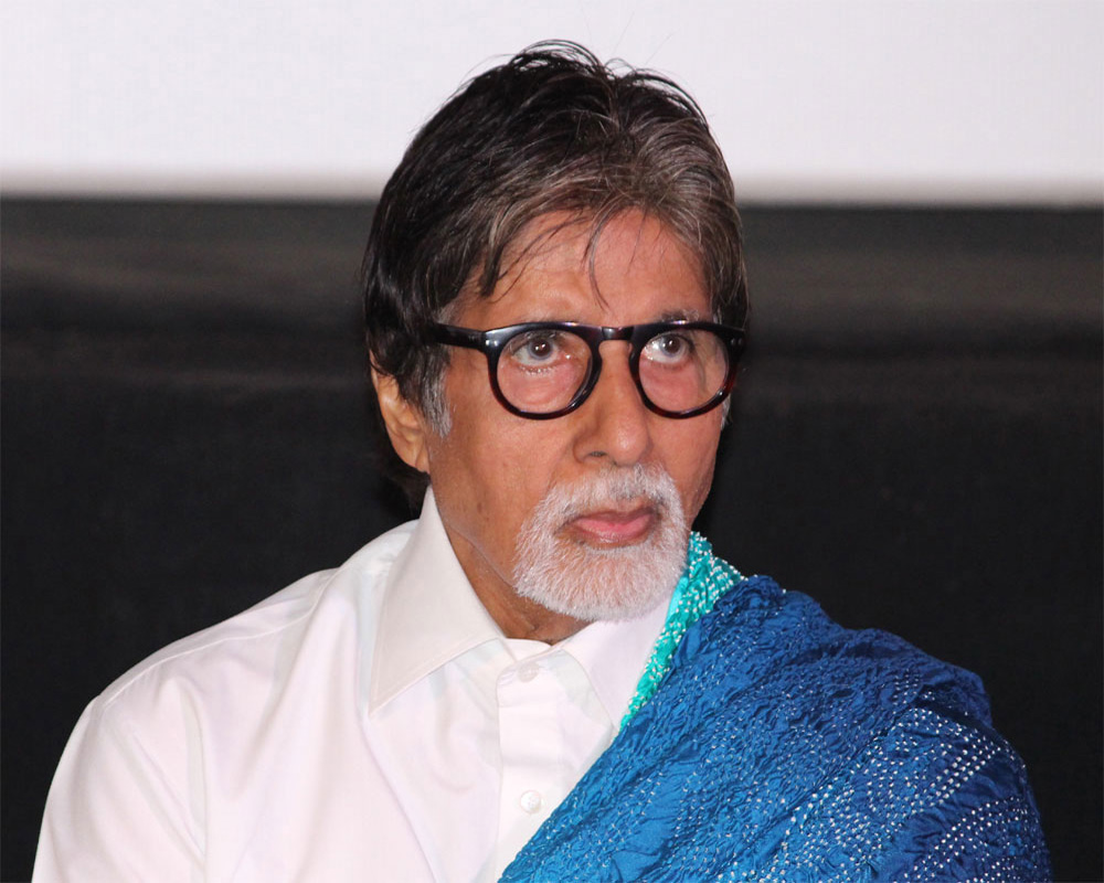Amitabh Bachchan undergoes second eye surgery