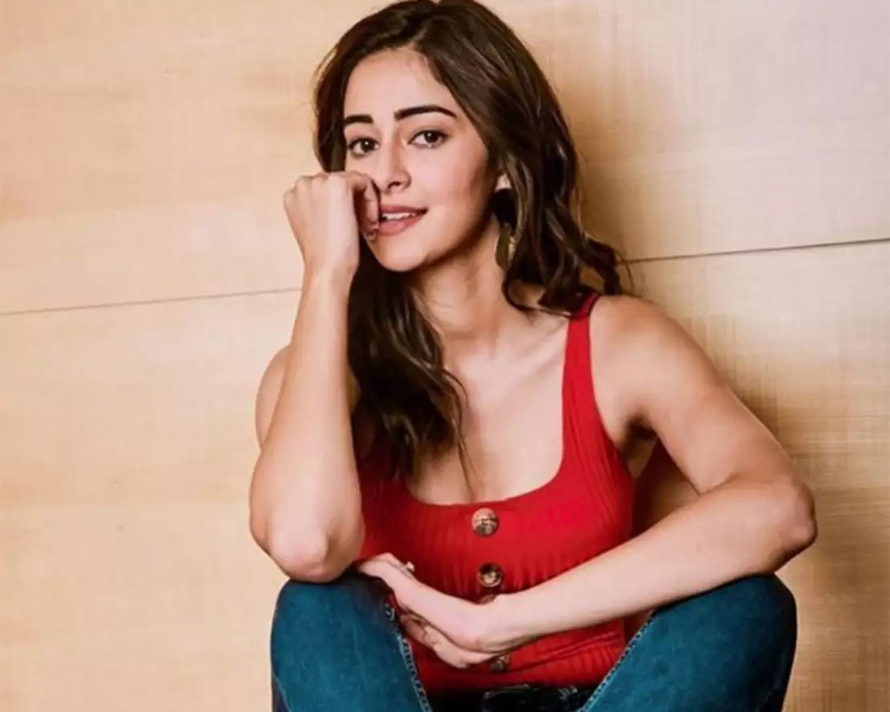 Ananya Panday's mom on how the actress reacts to cyber-bullying