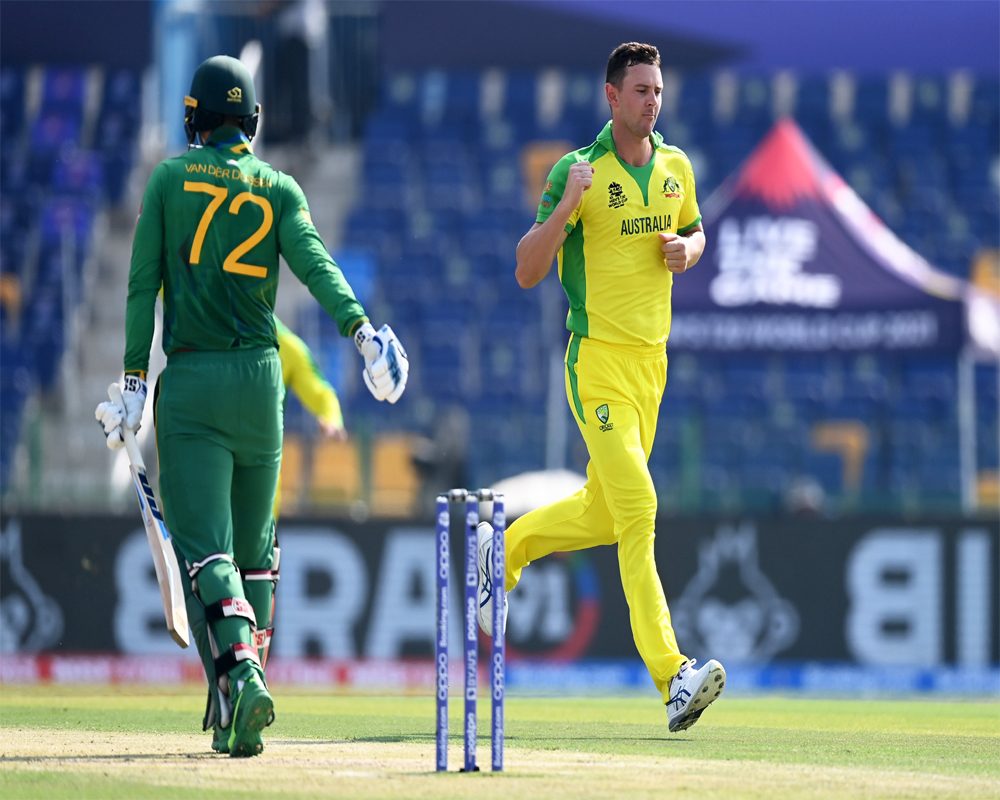 Australia win toss, ask South Africa to bat
