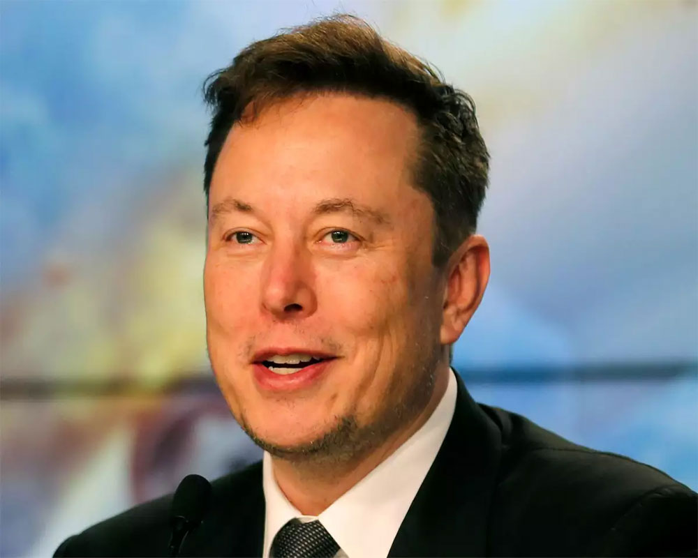 Elon Musk takes a break from Twitter, again