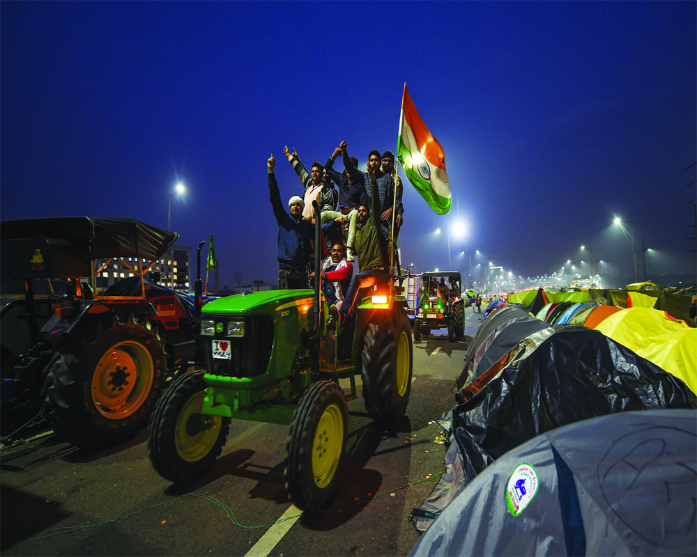 Farmers defer tractor march to Jan 7