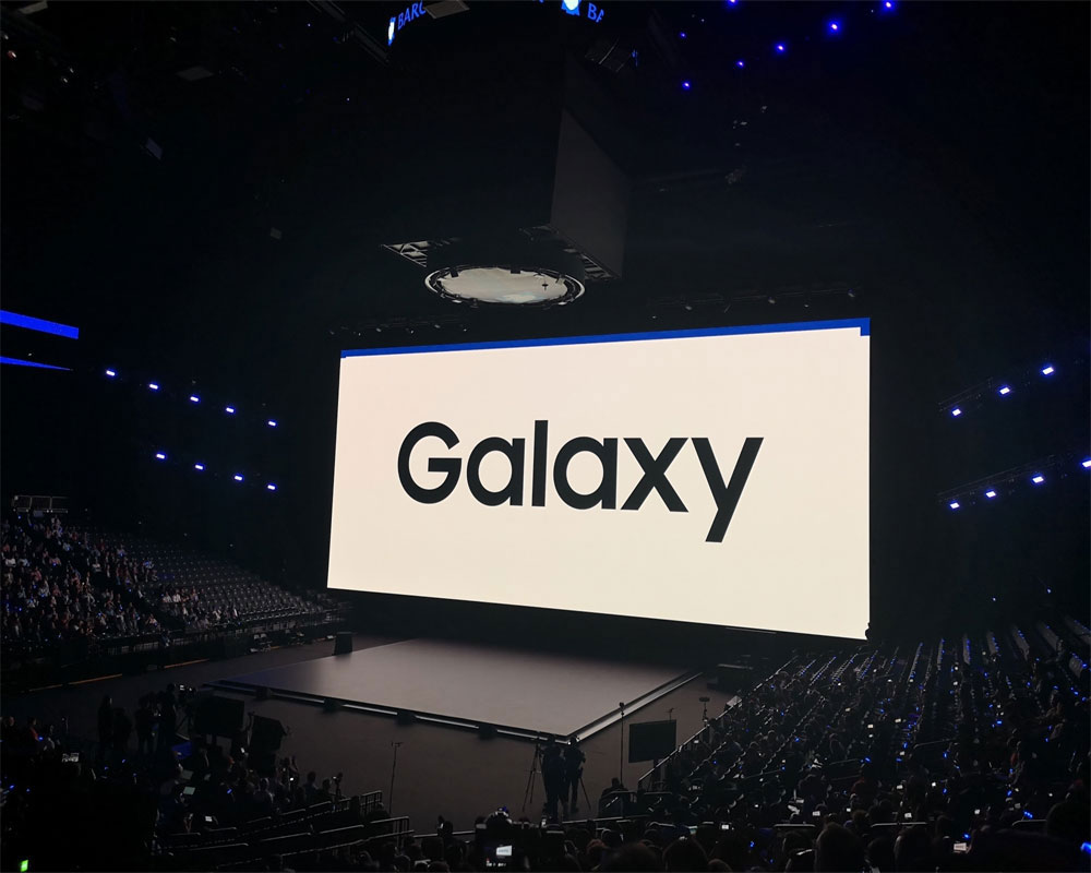 Galaxy Buds Live boosts sound, auto-switching