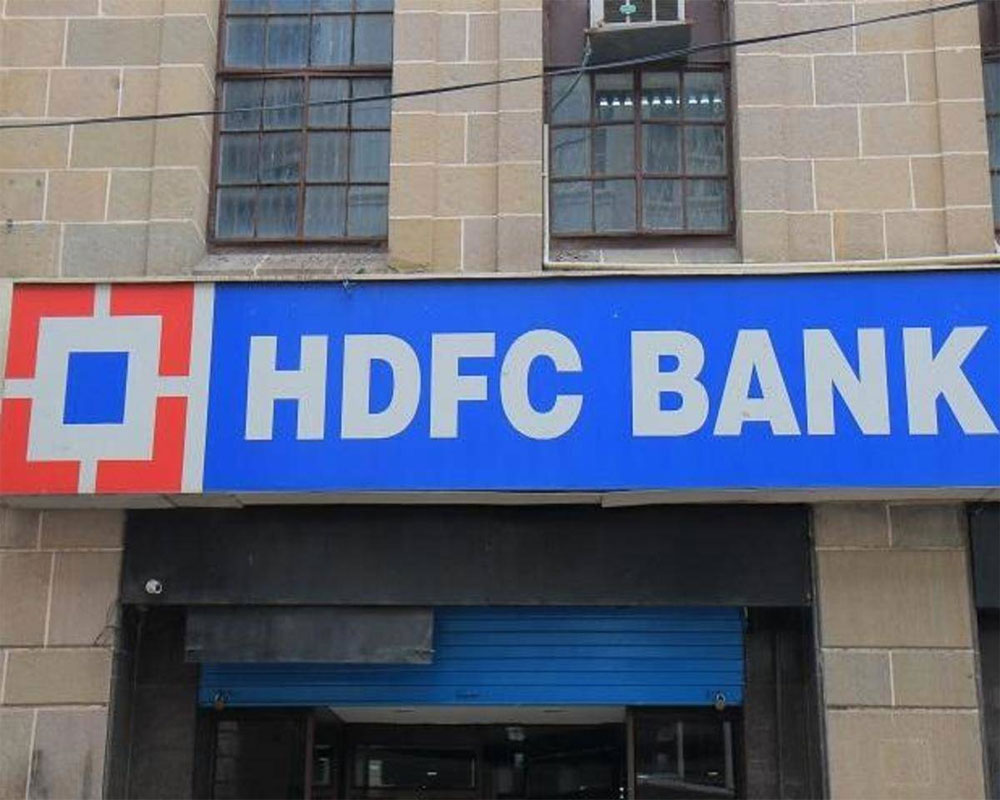 HDFC Bank raises Rs 5,000cr via bonds