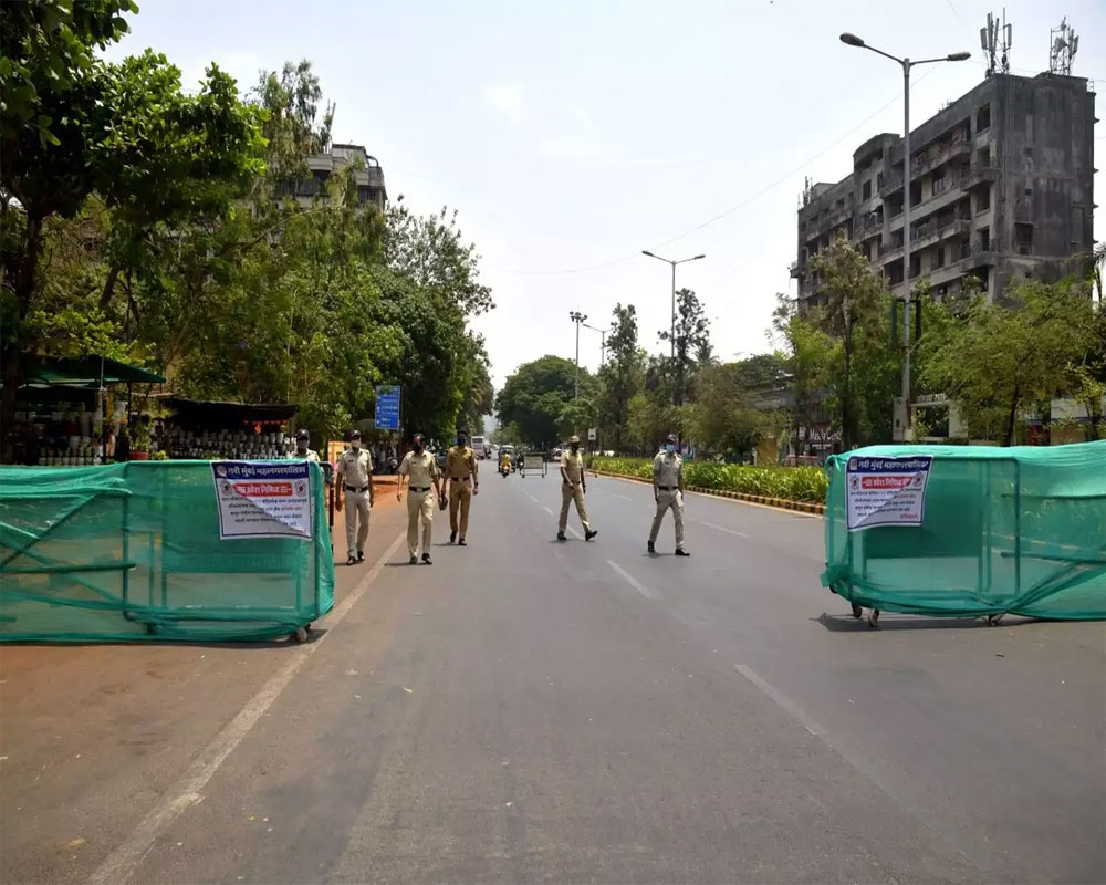 Maha: Streets, markets deserted as 1st weekend lockdown comes into force